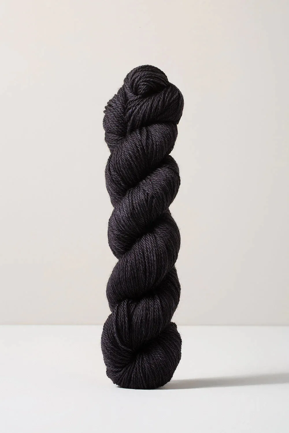 Urth Yarns 16 Fingering | N 40
